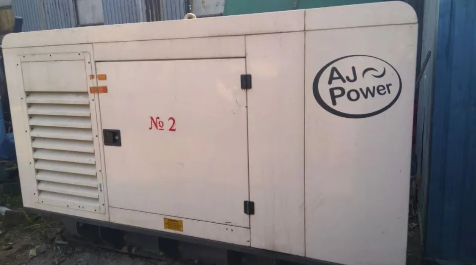 БУ дизельный генератор AJ Power Aj138 в кожухе
