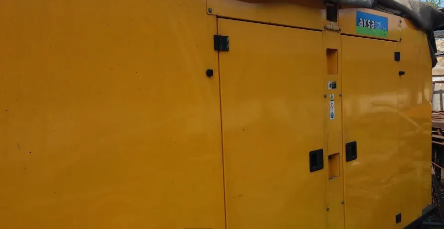 БУ дизельный генератор Aksa AJD 275 в кожухе