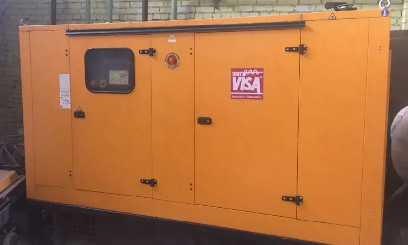БУ дизельный генератор Onis VISA p130GX в кожухе